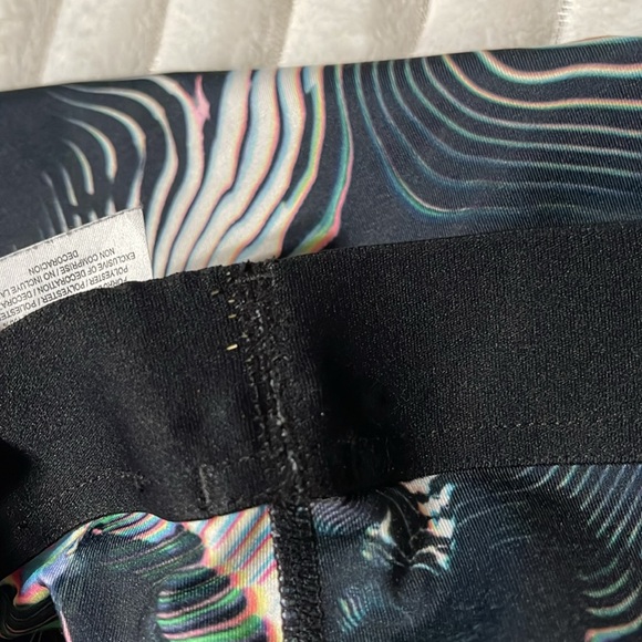 Nike Pro Crop Legging | Size Small - Picture 8 of 9